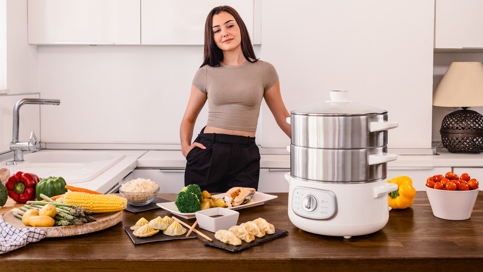 Vaporera eléctrica de 1300 W para cocinar al vapor de forma rápida y saludable, conservando todos los nutrientes y vitaminas.