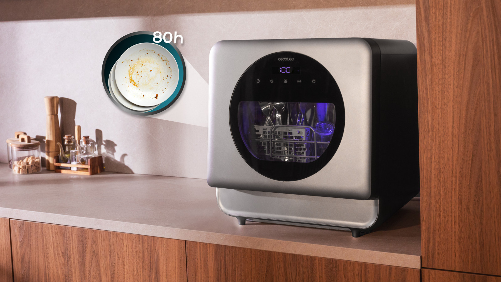 La función Long Storage permite mantener los utensilios sucios en el lavavajillas hasta 80 horas gracias a su sistema de circulación de aire, ideal para quienes no pueden lavar inmediatamente después de cada comida. Además, con la función Delay Start, puedes programar el inicio del ciclo de lavado entre 0 y 24 horas, adaptándose a tu horario y optimizando el uso de energía.