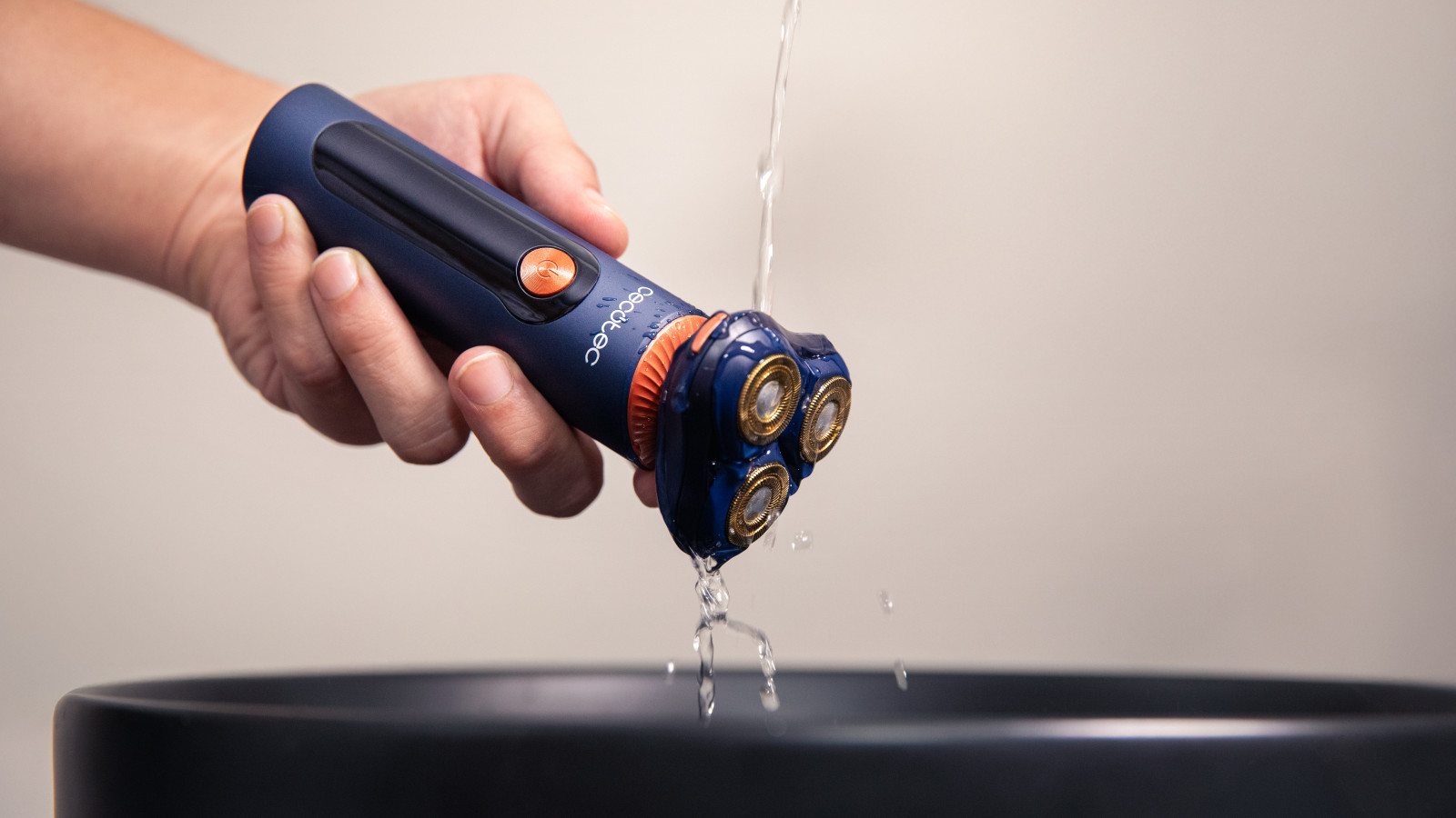 Operando a 8000 rpm, la PrecisionCare Aluminium Pro ofrece un rendimiento potente.