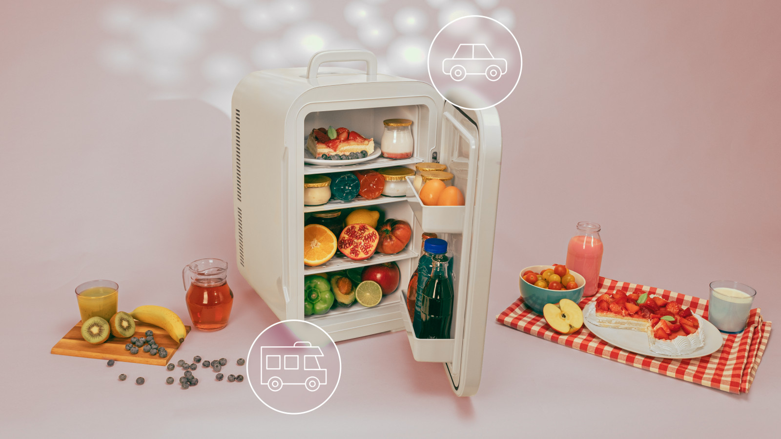 Siempre a la temperatura ideal: tanto si necesitas refrescar tus bebidas como si necesitas conservar el calor de tus alimentos, las mini neveras de Cecotec son la opción, gracias a su rango de temperatura de 7 a 65 ºC.