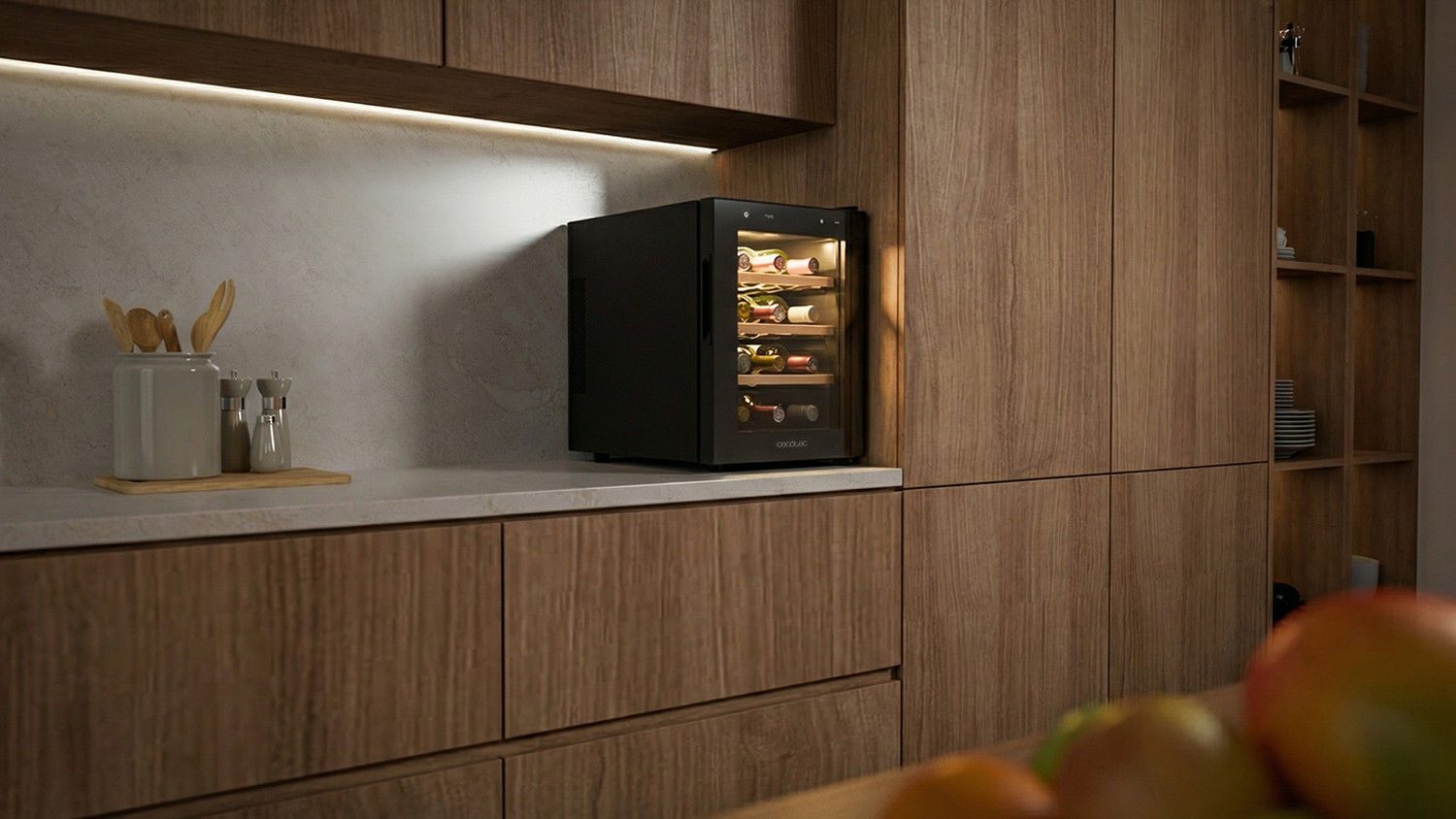 Iluminación LED interior de bajo consumo que aporta claridad en la cavidad cada vez que abres la puerta.