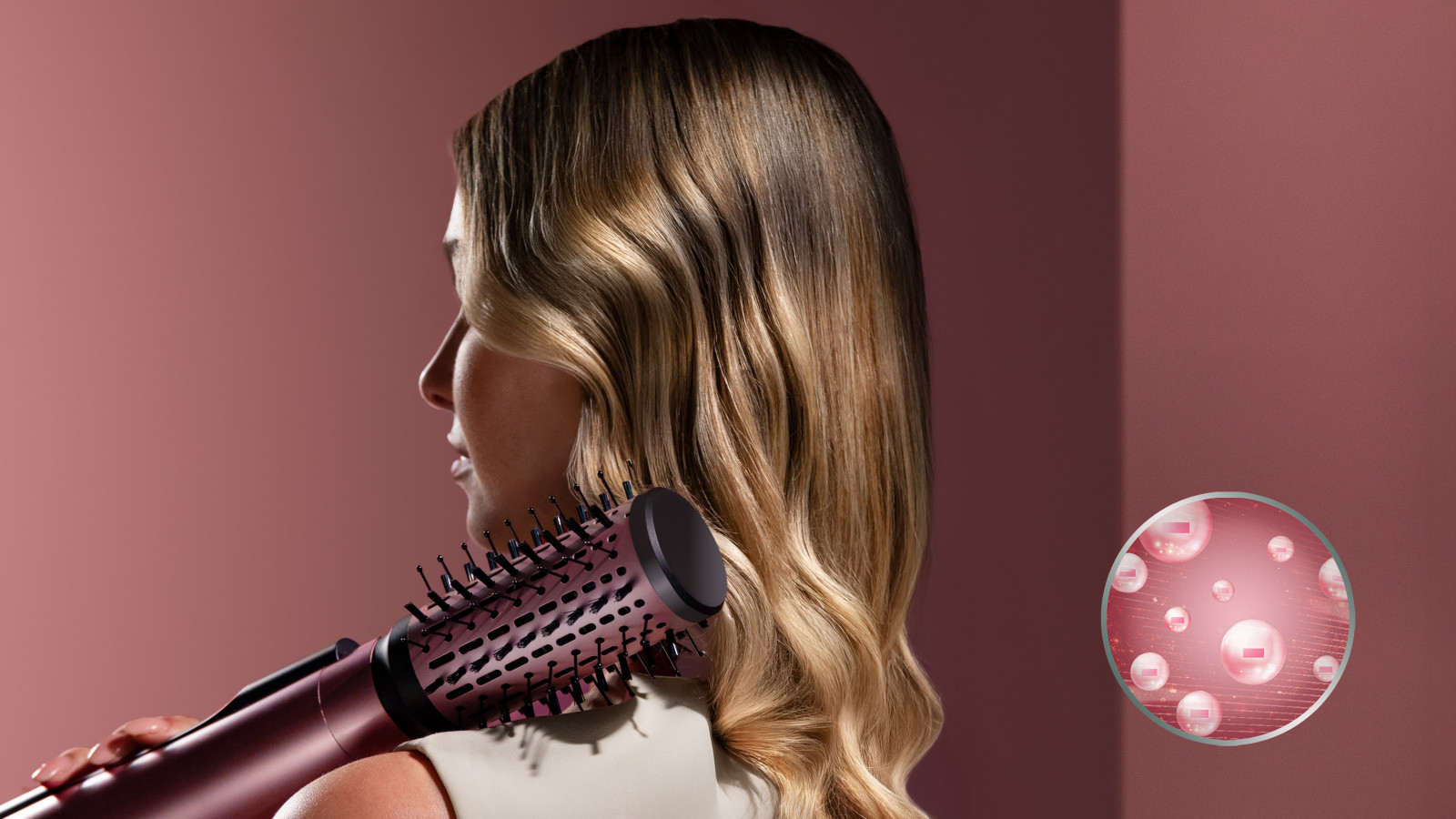 Compacto, potente y fácil de usar, el CeramicCare 3in1 AirBrush es tu nueva herramienta de belleza todo en uno para lucir un cabello espectacular cada día, sin necesidad de múltiples aparatos ni visitas constantes al salón.