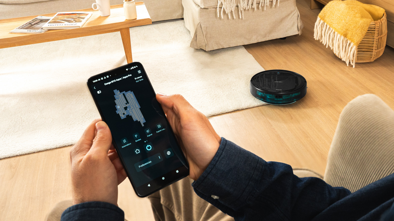 Control total desde tu móvil: la app permite programar la limpieza, seleccionar modos de aspiración y fregado, y personalizar el plan según tus necesidades.