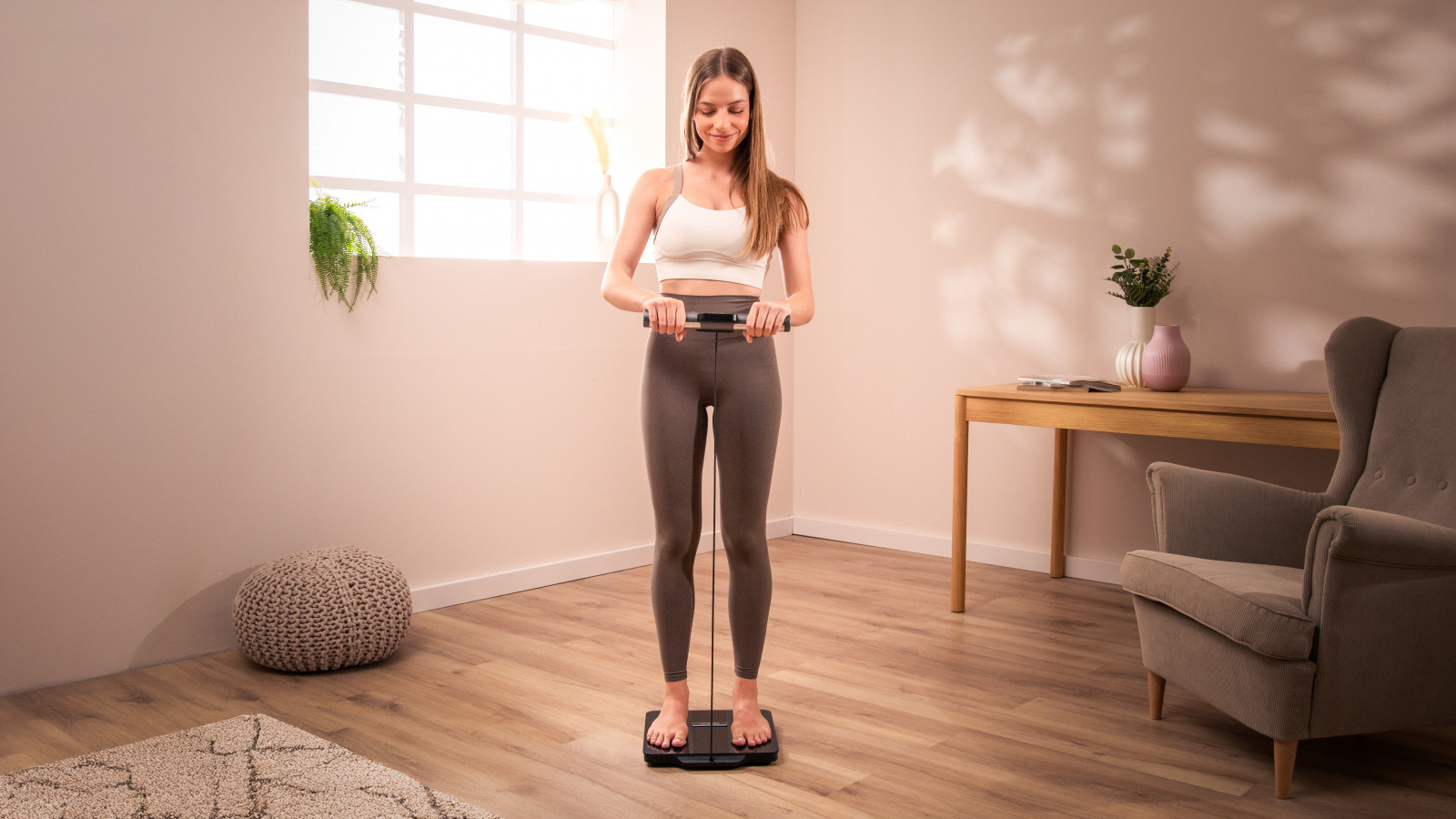 La báscula "Surface Precision HealthySmart Pro" representa la excelencia en el seguimiento de la salud personal.