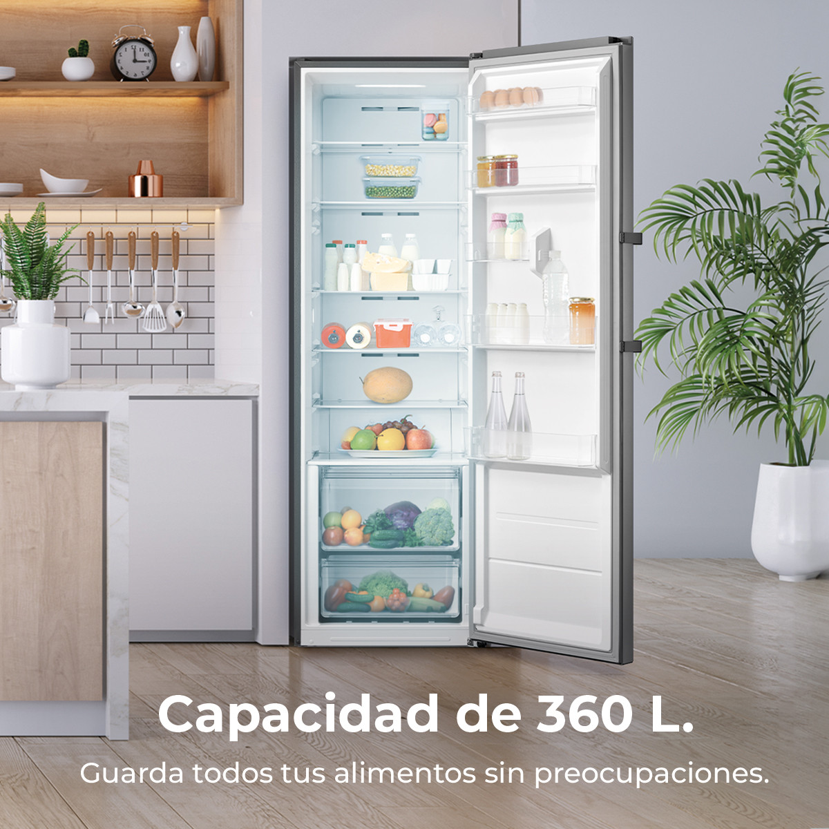 Un interior grandioso. El frigorífico cuenta con una capacidad de 360 L, un gran interior para que puedas guardar todos tus alimentos sin preocupaciones. Total No Frost: sistema que evita la formación de hielo en los alimentos y frigorífico manteniendo los alimentos y nutrientes durante un mayor periodo de tiempo, gracias a una mejor circulación del aire.