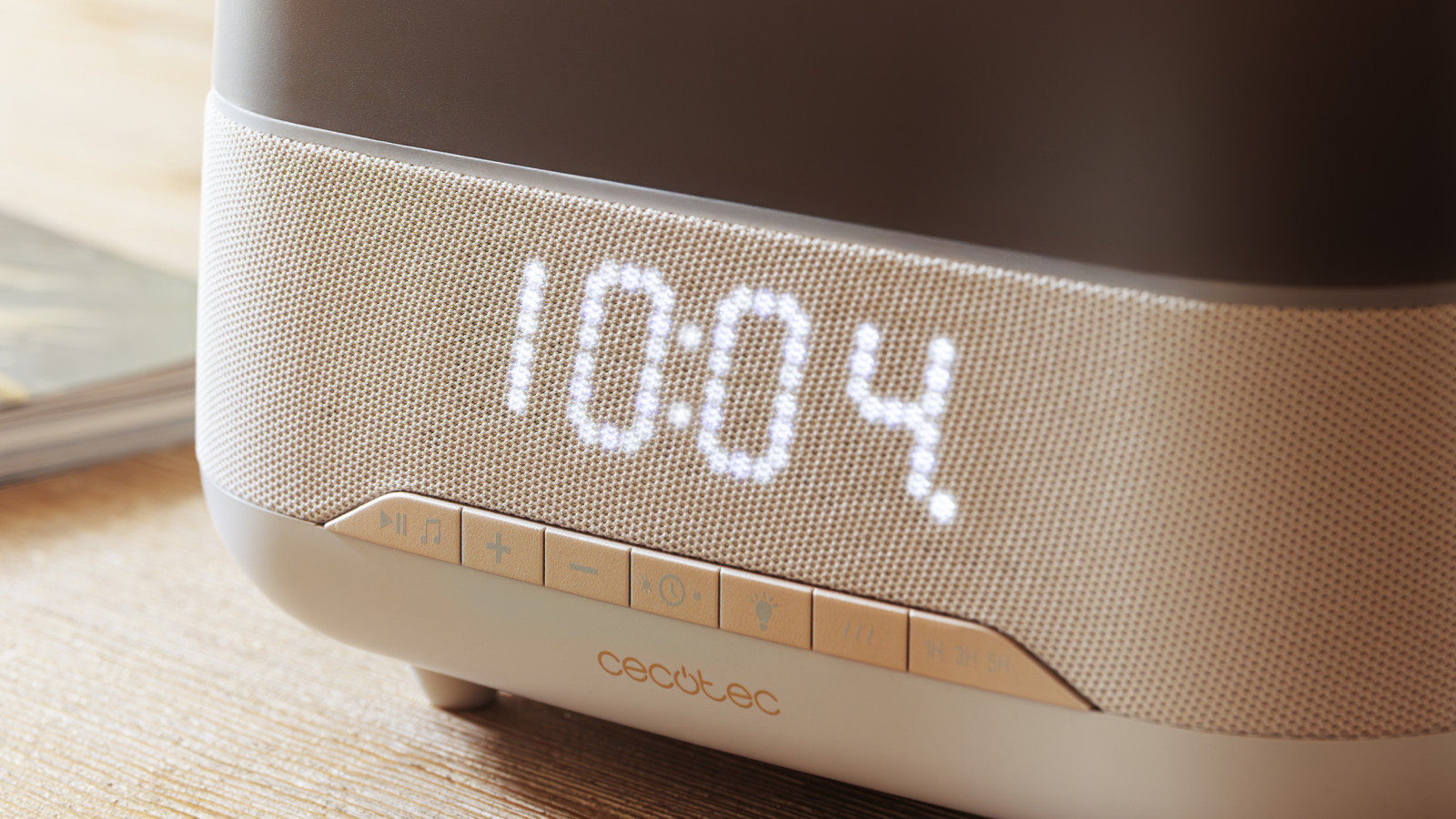 Disfruta de tu música favorita con el altavoz integrado que cuenta con conexión Bluetooth.