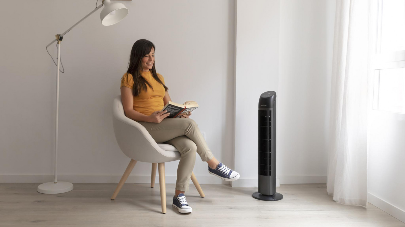 Gran potencia de 45 W que facilita la ventilación de la estancia en la que se sitúe el ventilador de manera instantánea y eficaz. Su motor aporta una gran calidad, eficiencia y durabilidad al ventilador, además de colaborar en su potencia de ventilación.