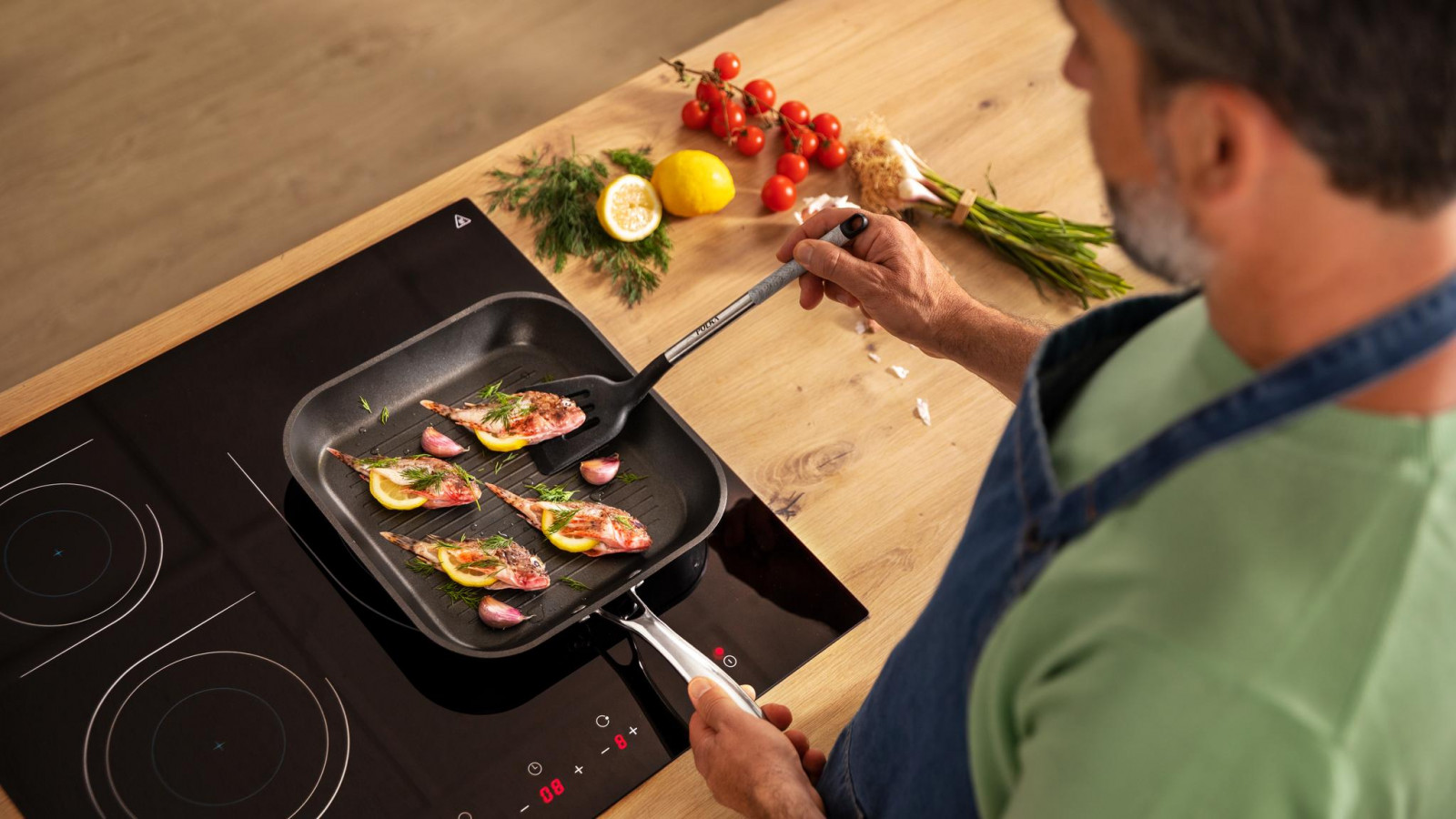 Apto para todo tipo de cocinas, incluido inducción.