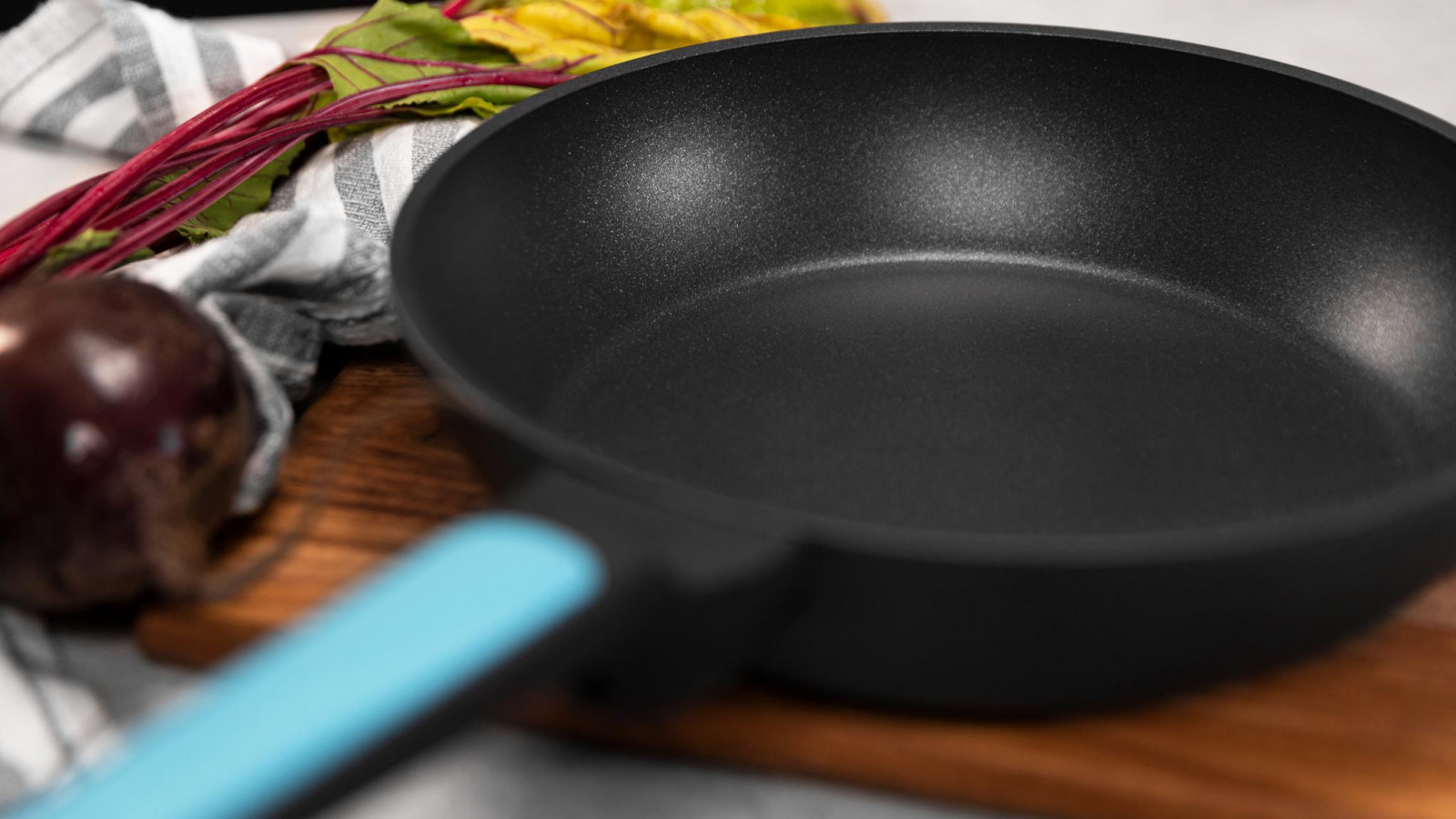 Apta para todo tipo de cocinas, incluyendo las de inducción