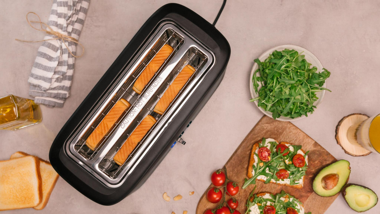 Varillas superiores para calentar alimentos de gran tamaño como bollería, pasteles o cruasanes.