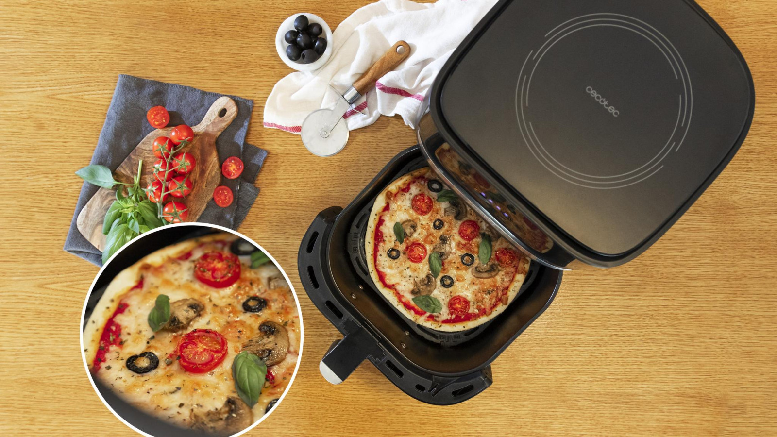 Cubeta de 5,5 L de capacidad para poder cocinar grandes cantidades de alimentos.