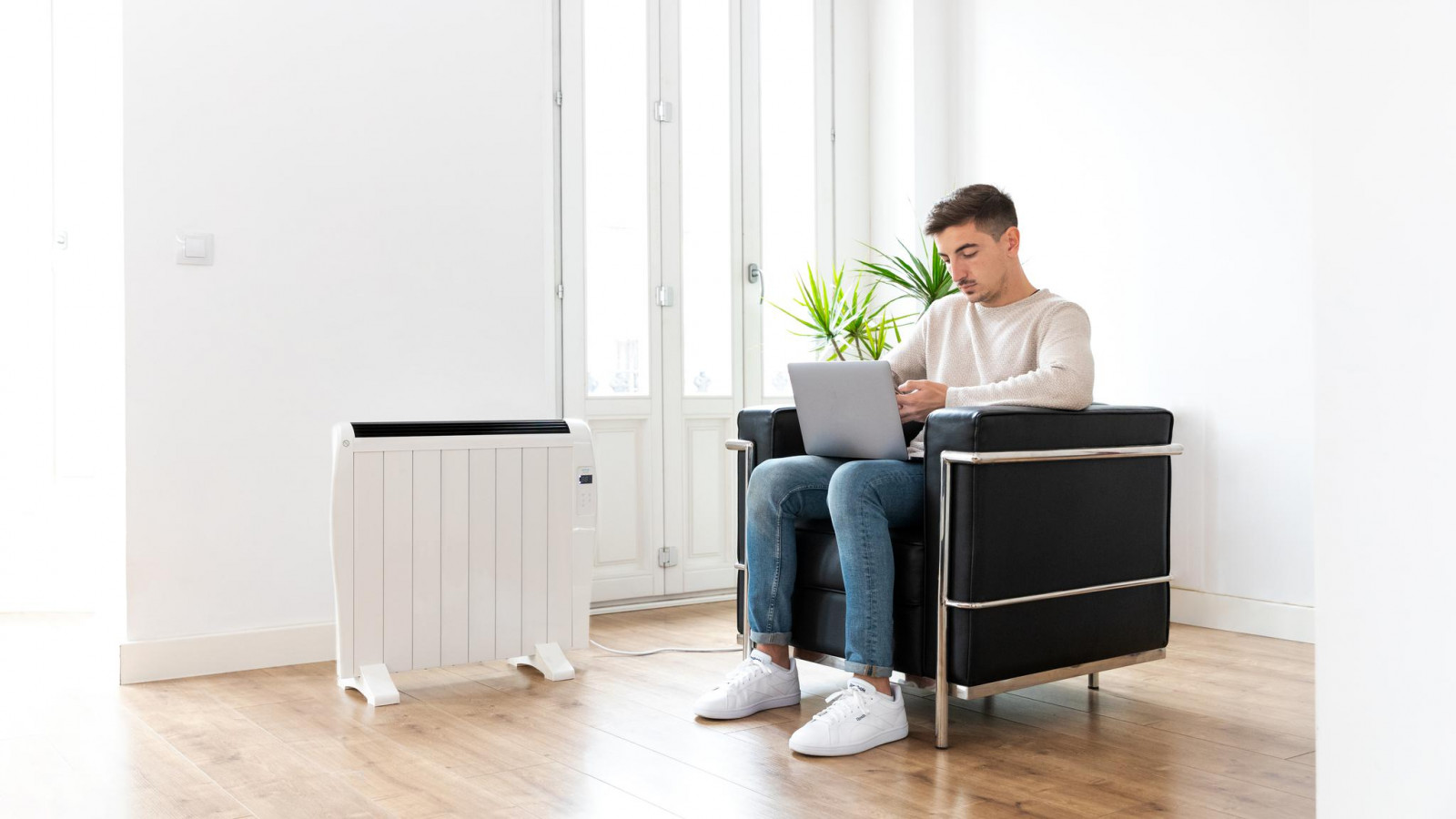 Su control por Wi-Fi mediante un smartphone permite seleccionar las distintas configuraciones de funcionamiento del emisor.