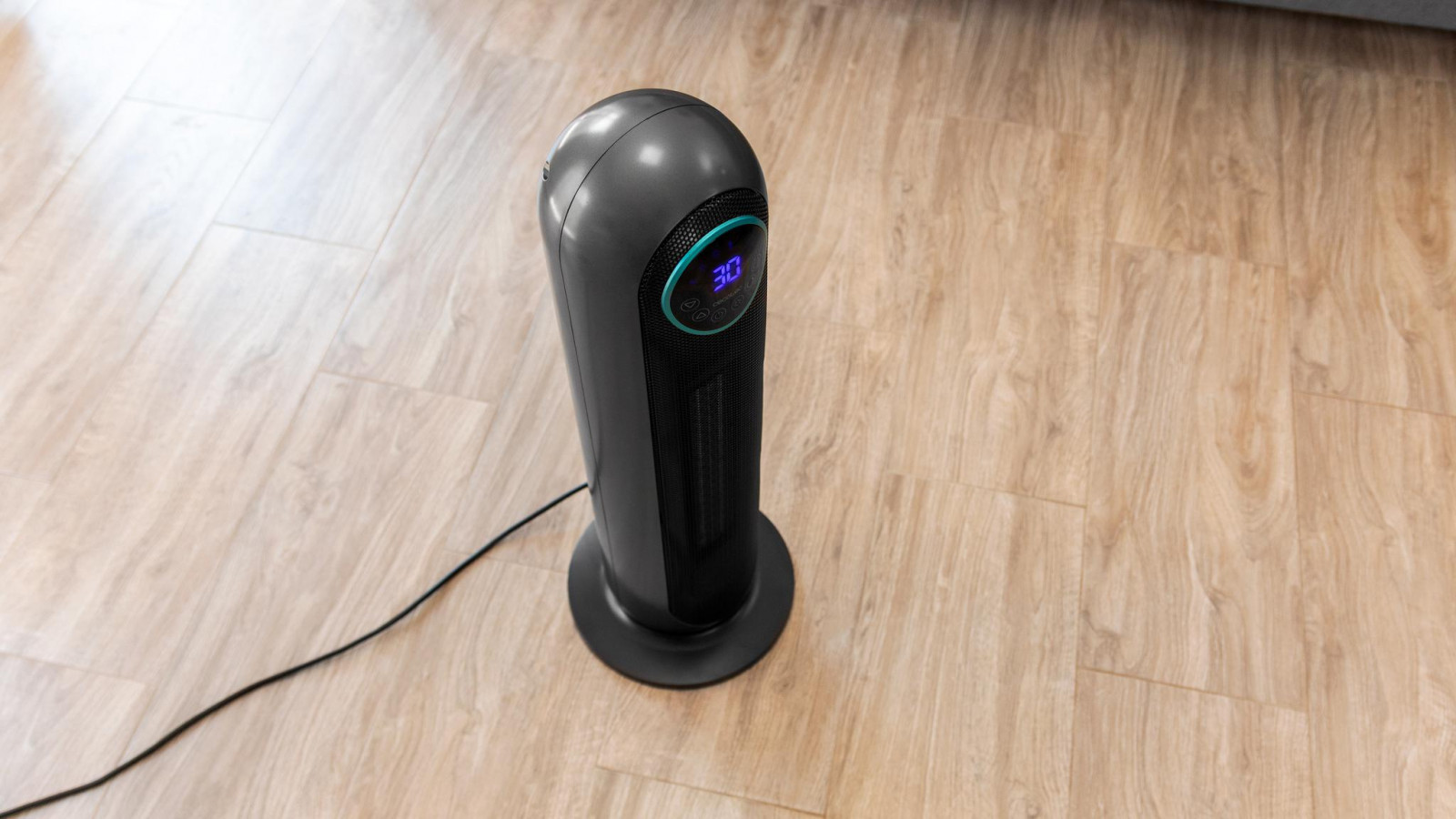 Posee un temporizador de hasta 8 horas, gracias a él se podrá seleccionar el tiempo de funcionamiento deseado. Se visualiza su configuración en la pantalla LED.