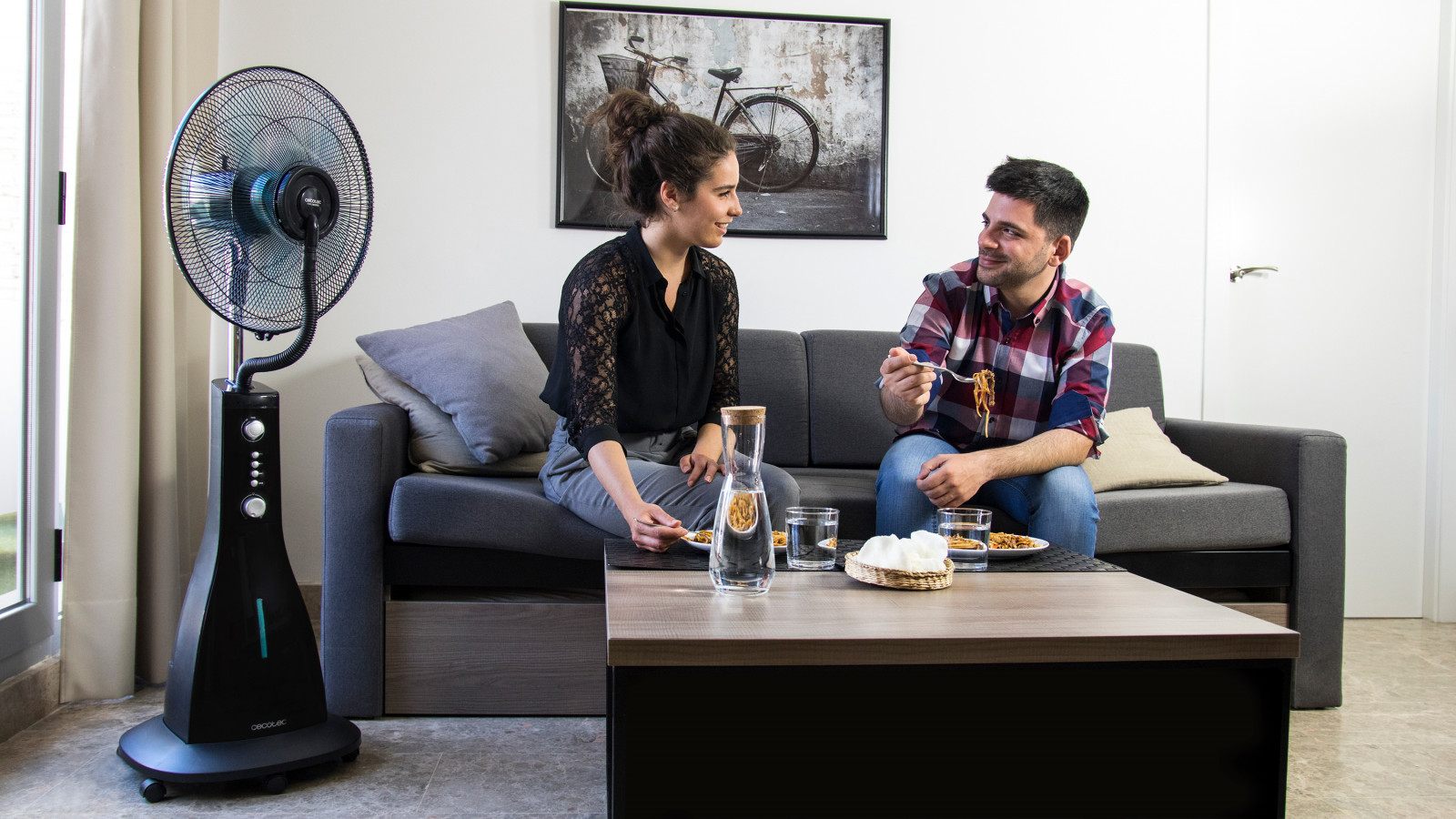 Gracias a su tanque de gran capacidad de 3 l consigue hasta 12 horas de autonomía de vapor de agua, para disfrutar de los mejores ambientes durante todo el día.