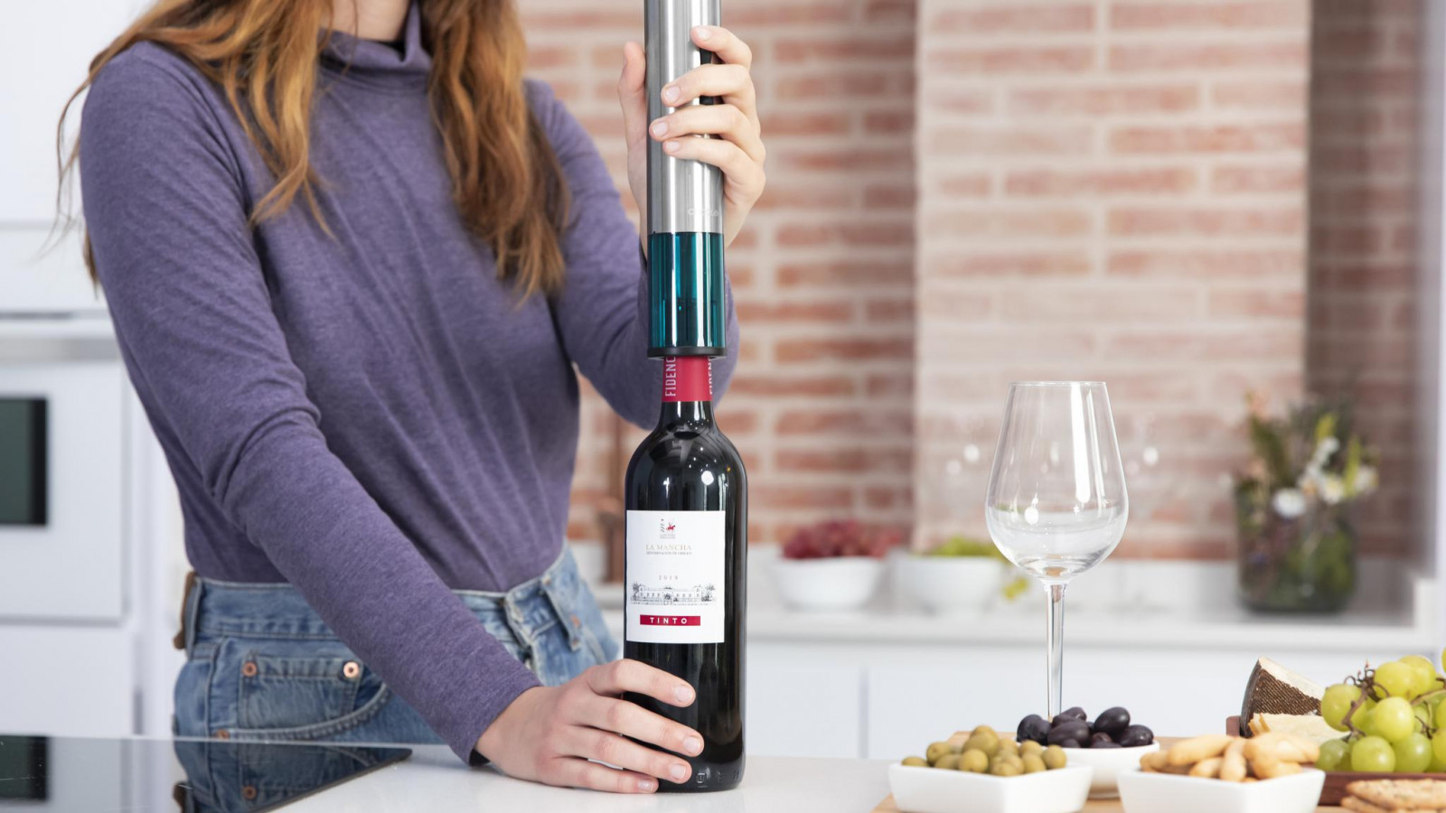 Abre la botella en tan solo 8 segundos.