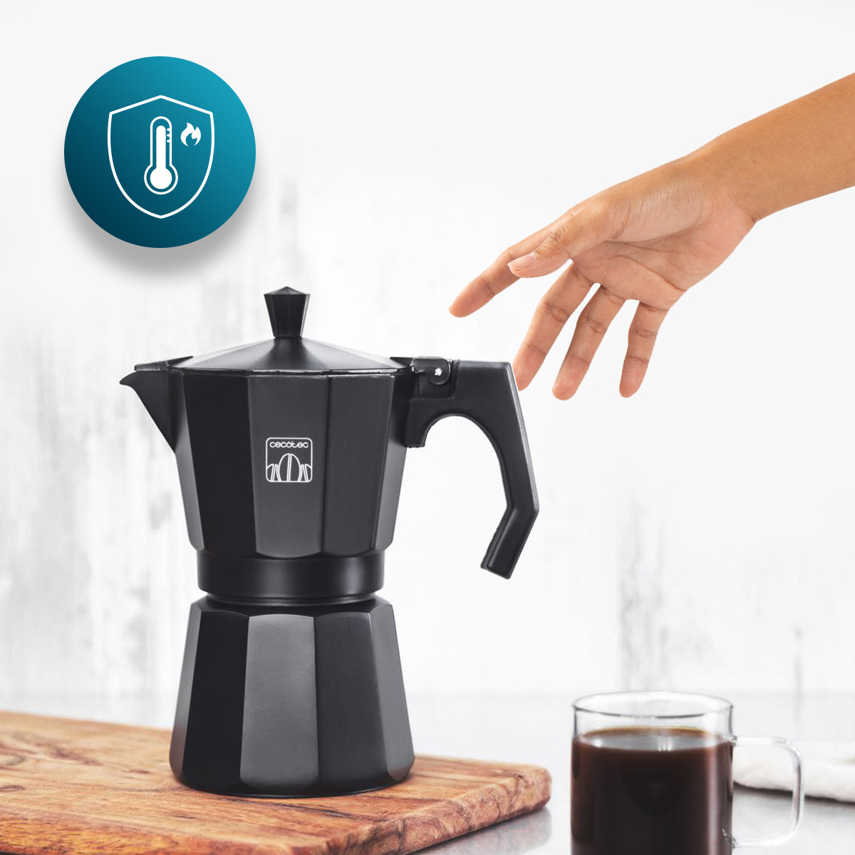 El filtro del interior es de acero inoxidable de alta calidad para lograr el café más puro y tradicional.