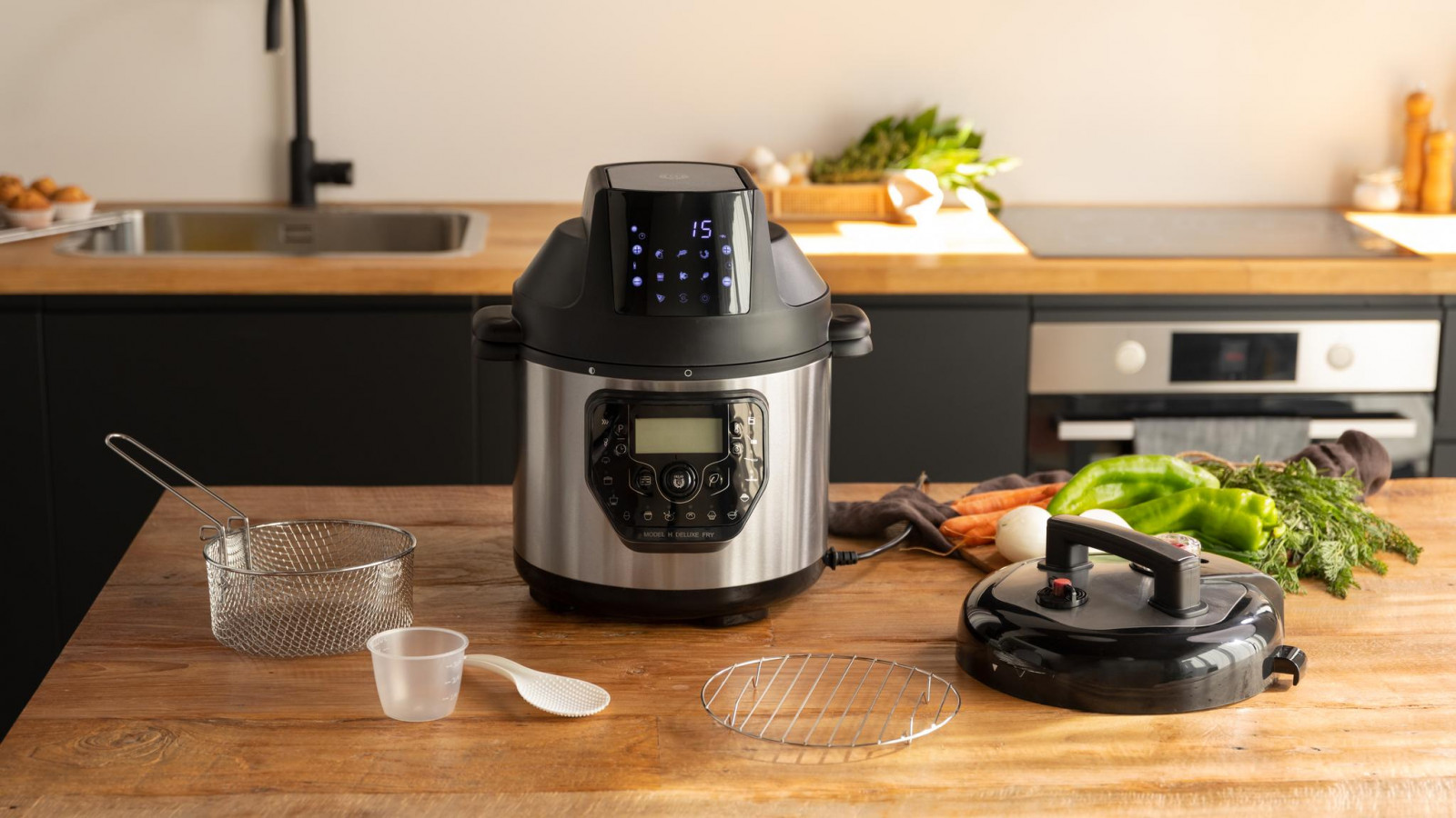 Robot de cocina multifunción que cocina por ti cualquier elaboración en tiempo récord.