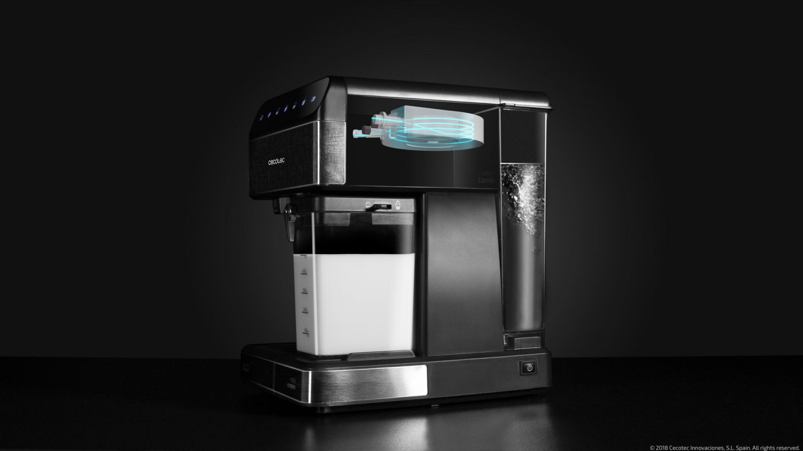 Panel de control EasyTouch, control táctil intuitivo, rápido y muy fácil de usar.Totalmente personalizable gracias al sistema CustomCoffee, que permite programar de forma automática la cantidad de café, leche o espuma que desees