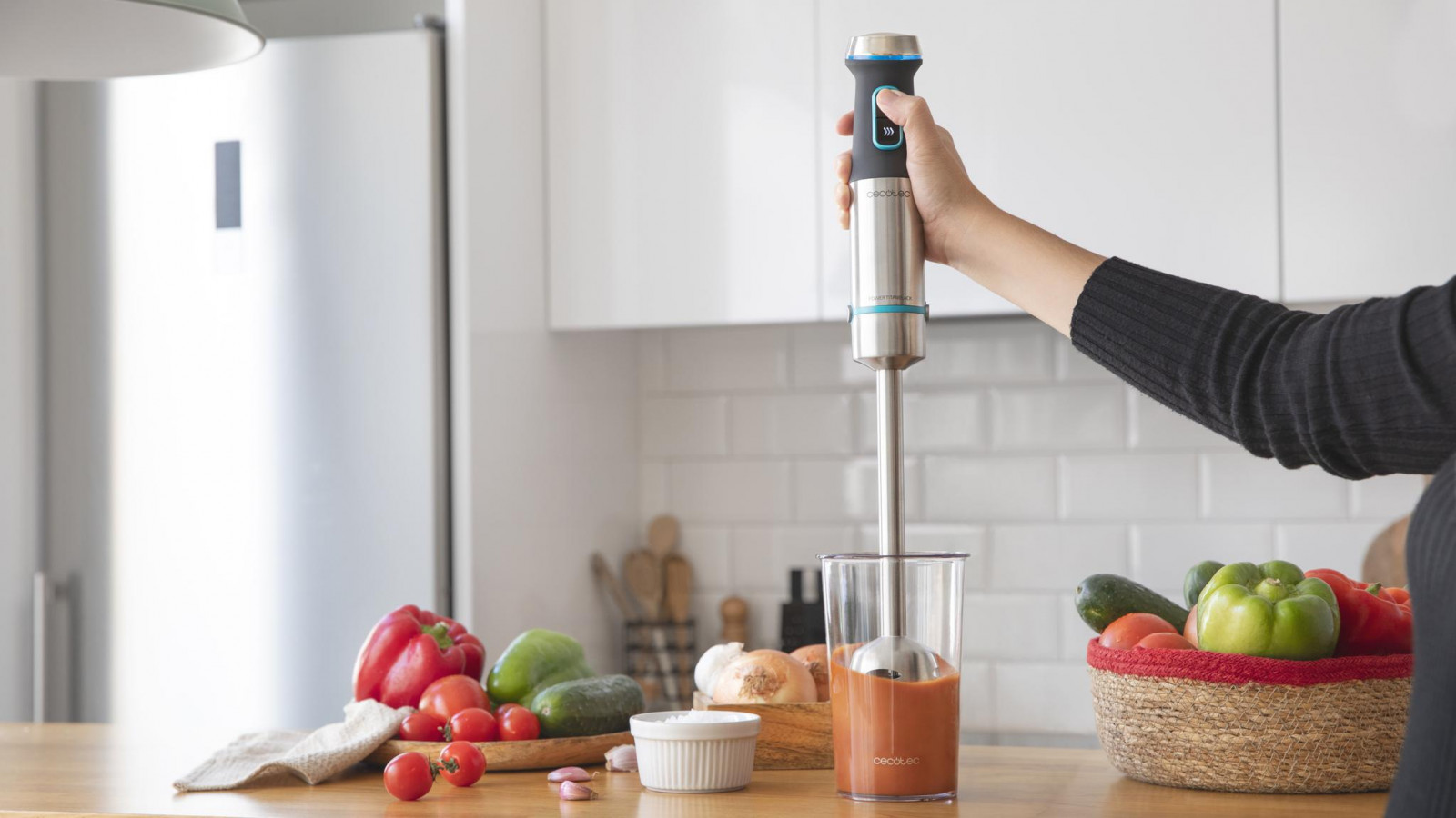 Diseño y botones ergonómicos que facilitan un uso prolongado sin desgaste.