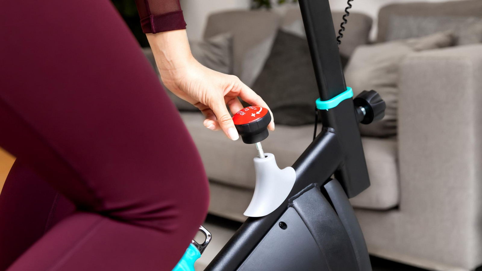 Hands Free: incluye soporte para dispositivos, smartphone, tablet, libro, etc.