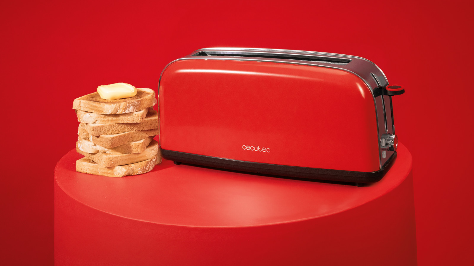 Potencia de 850 W para un tostado rápido y uniforme.