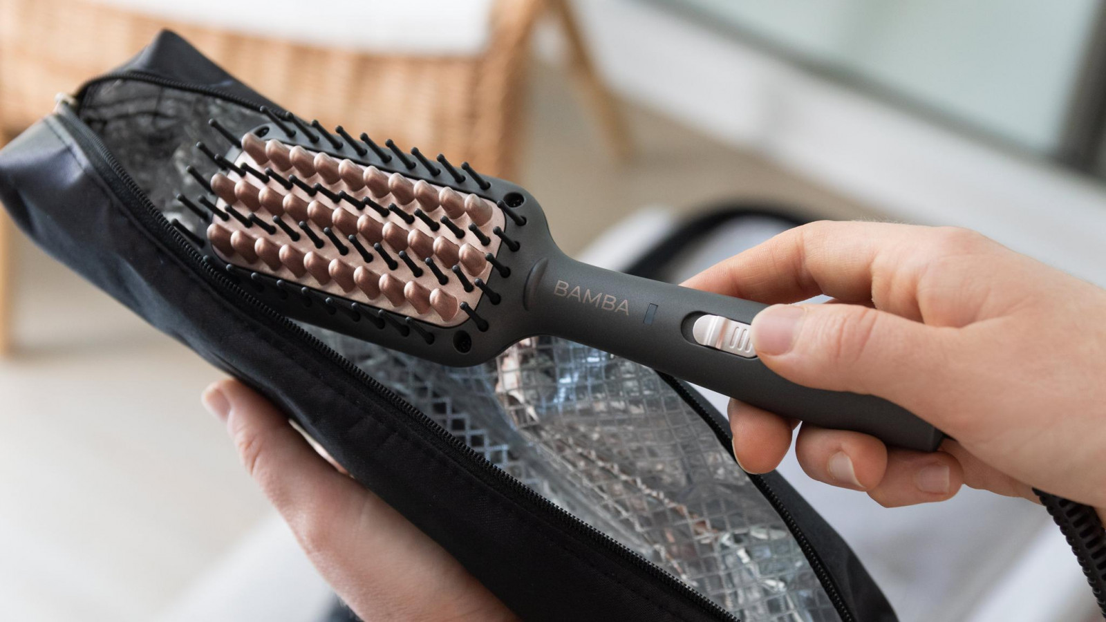 Temperatura máxima de 190º para proteger al máximo tu cabello y obtener resultados increíbles sin dañar tu pelo.