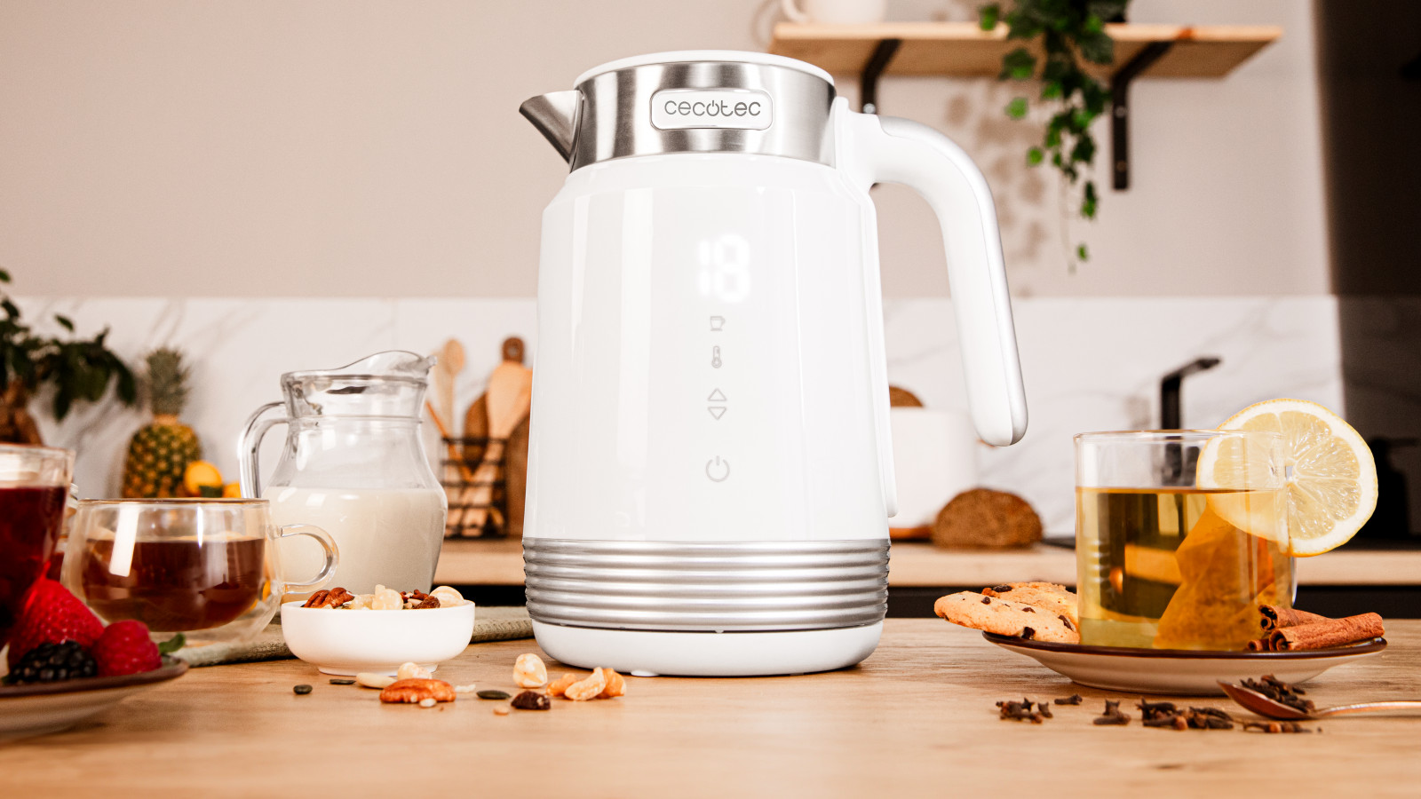Acero inoxidable y plástico de máxima calidad óptimos para el uso alimentario. Libre de BPA y resistencia a la corrosión: que aseguran un uso duradero y libre de tóxicos.