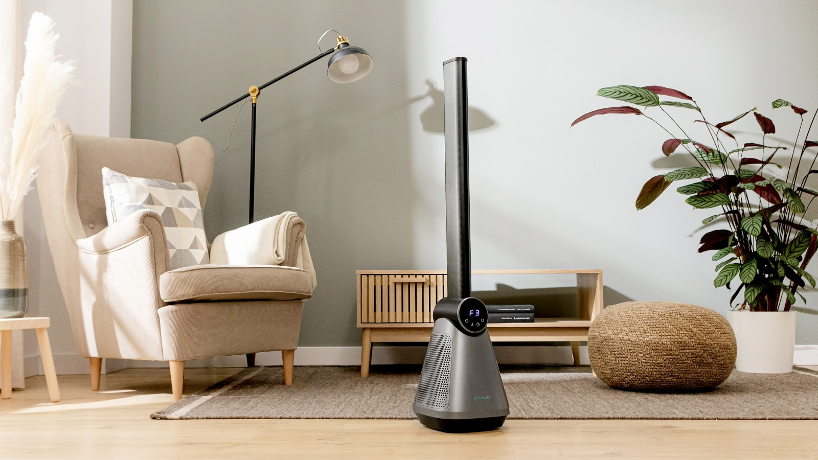 Tecnología Bladeless: facilita la distribución del aire fresco y una máxima seguridad en dicho proceso. Además, su diseño minimalista y cuidado, con líneas elegantes, es perfecto para adaptarse a la decoración de tu hogar.
