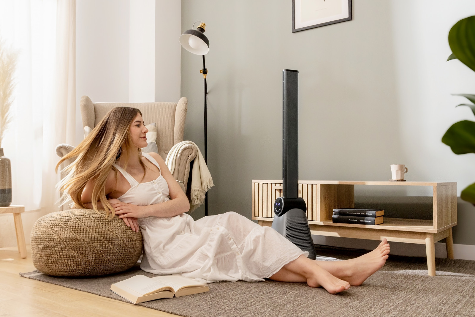 Control táctil: maneja el ventilador cómodamente con solo un toque y con su mando a distancia. Además, la configuración seleccionada se podrá observar en su pantalla LED. Temporizador: programa el ventilador hasta 15 horas.