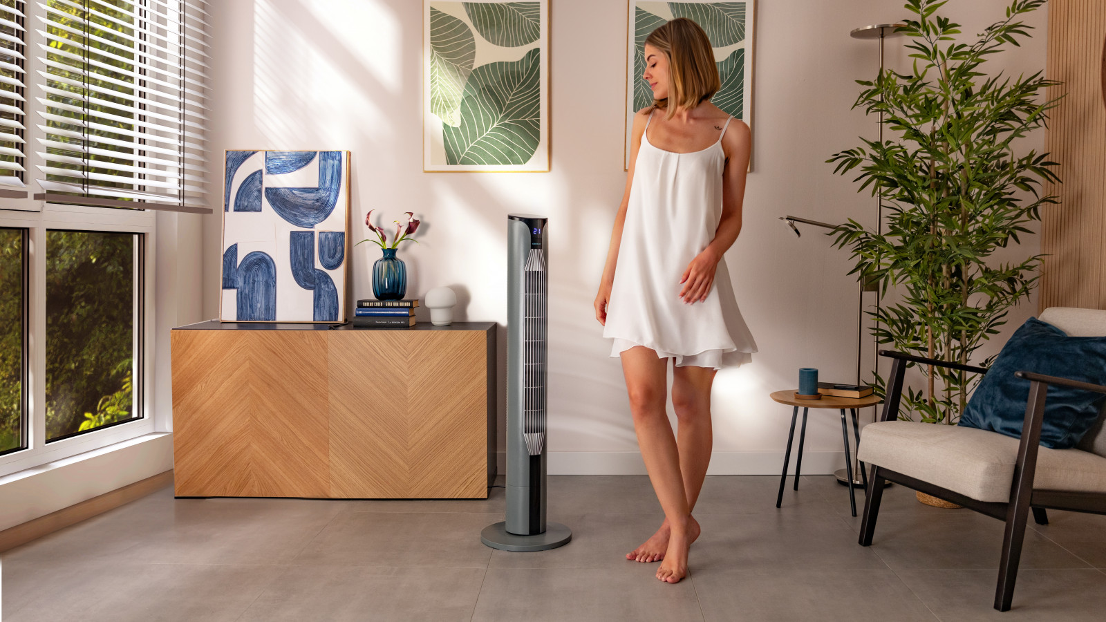 42 pulgadas de altura: permiten suministrar un gran flujo de aire para intensificar el proceso de ventilación. Regula la intensidad: posee 3 velocidades y 3 modos de funcionamiento (normal, nature, sleep) que permiten regular la intensidad del flujo del aire en función de las necesidades de cada momento.