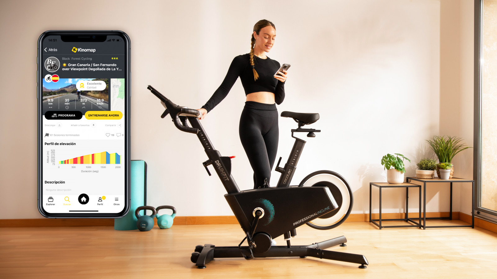 App de Kinomap: conecta tu bicicleta a la app de Kinomap y disfruta de sus ventajas, como el ajuste automático del nivel de resistencia y de la inclinación al detectar pendientes o desniveles en la ruta seleccionada. Además, podrás competir en línea con otros usuarios y hacer un seguimiento de tus entrenamientos para una experiencia auténtica.