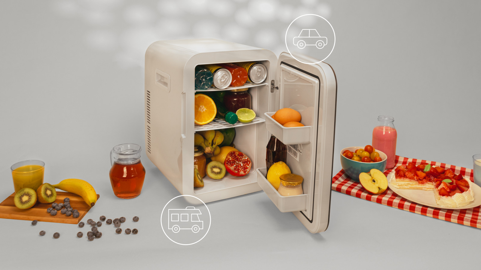 Siempre a la temperatura ideal: tanto si necesitas refrescar tus bebidas como si necesitas conservar el calor de tus alimentos, las mini neveras de Cecotec son la opción, gracias a su rango de temperatura de 7 a 65 ºC.